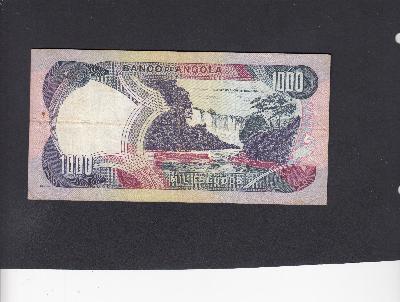 Beschrijving achterzijde: WATERFALLS